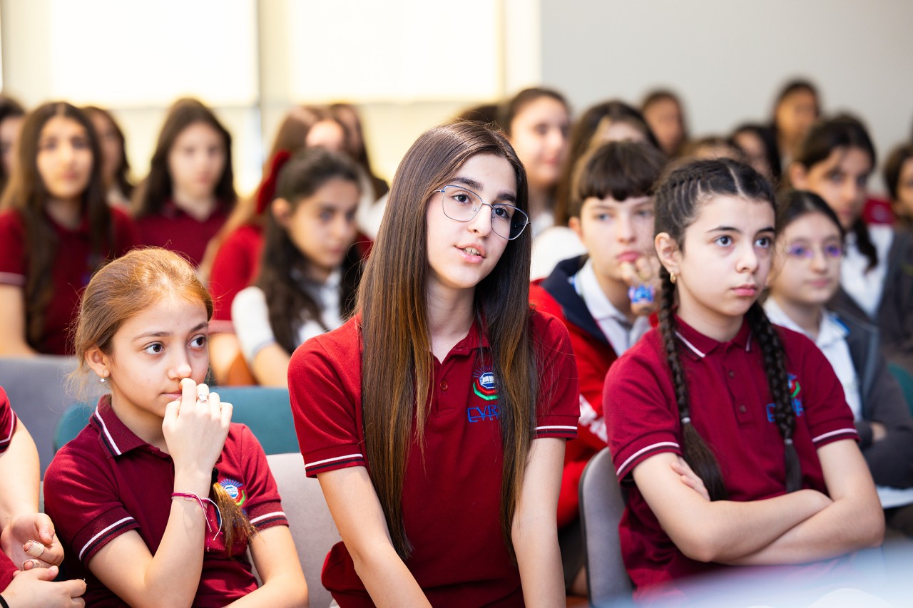 RİNN “İKT-də Qızlar” Günü münasibətilə tədbir təşkil edib - FOTOLAR